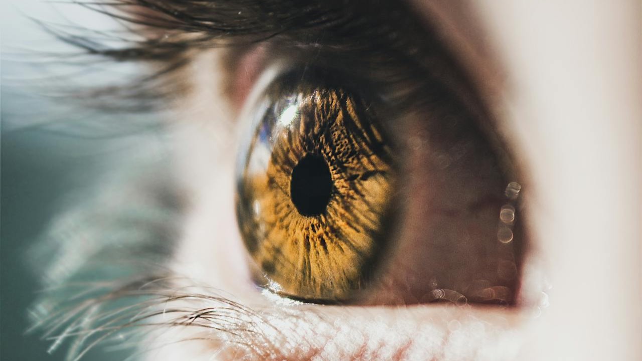 ¿A qué edad me puedo operar de la vista? Requisitos para la cirugía refractiva